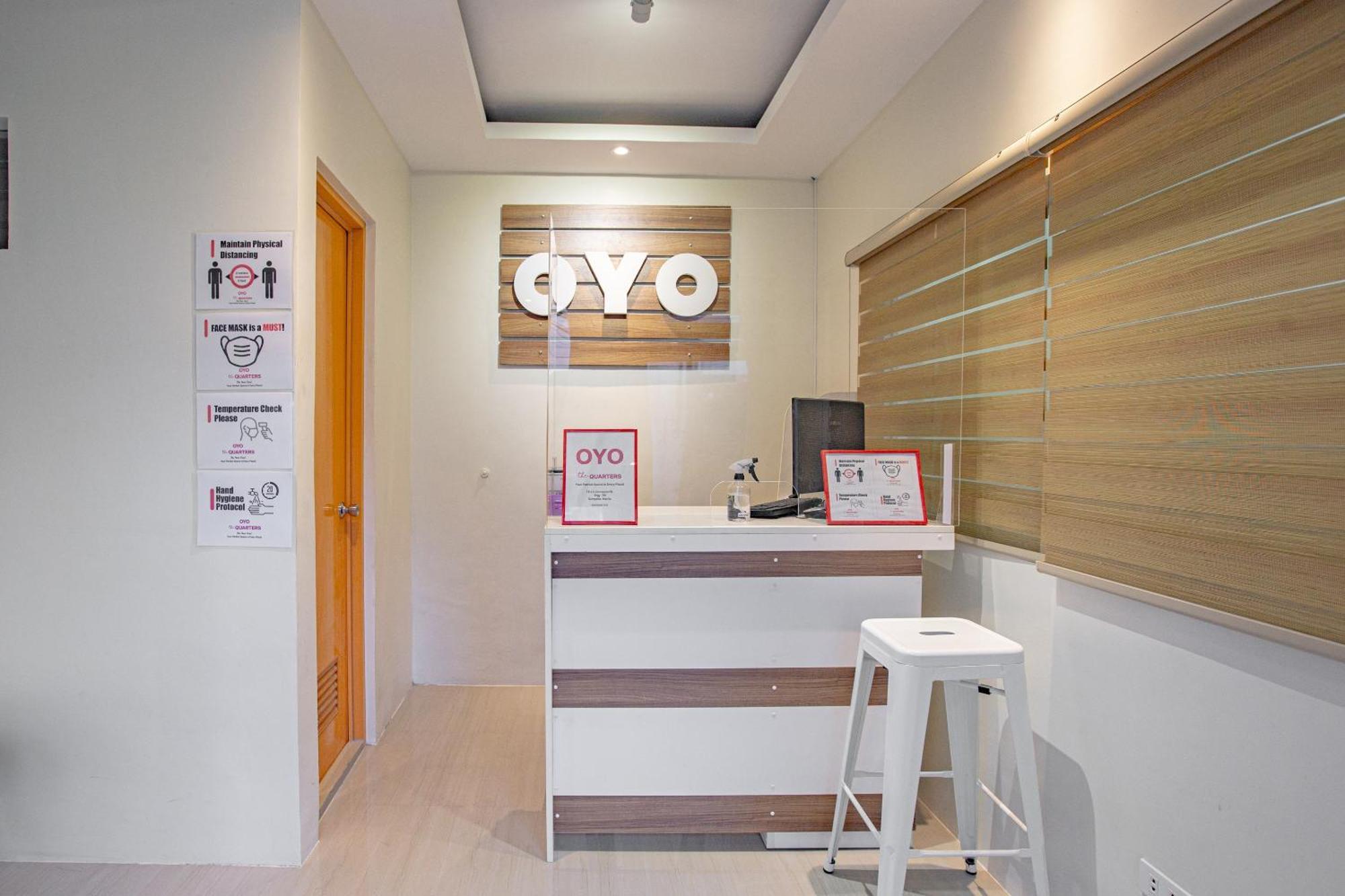 Hotel Oyo 605 The Quarters Manila Exterior foto